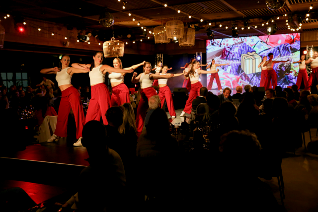 15 jarig jubileum dinnershow - Sintvoorieder1